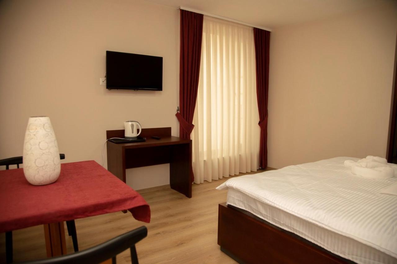 Hotel Oferta 普里兹伦 外观 照片