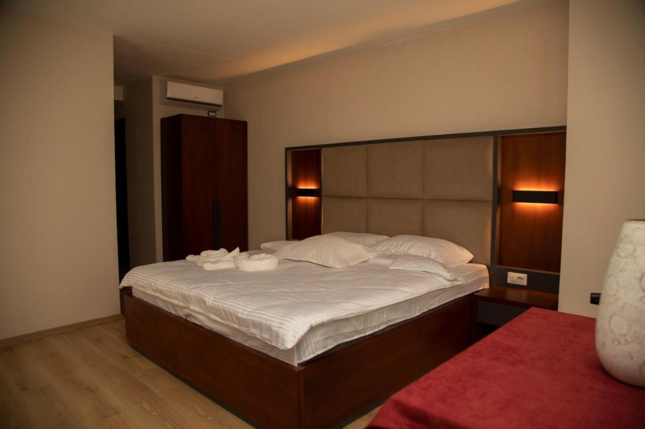 Hotel Oferta 普里兹伦 外观 照片