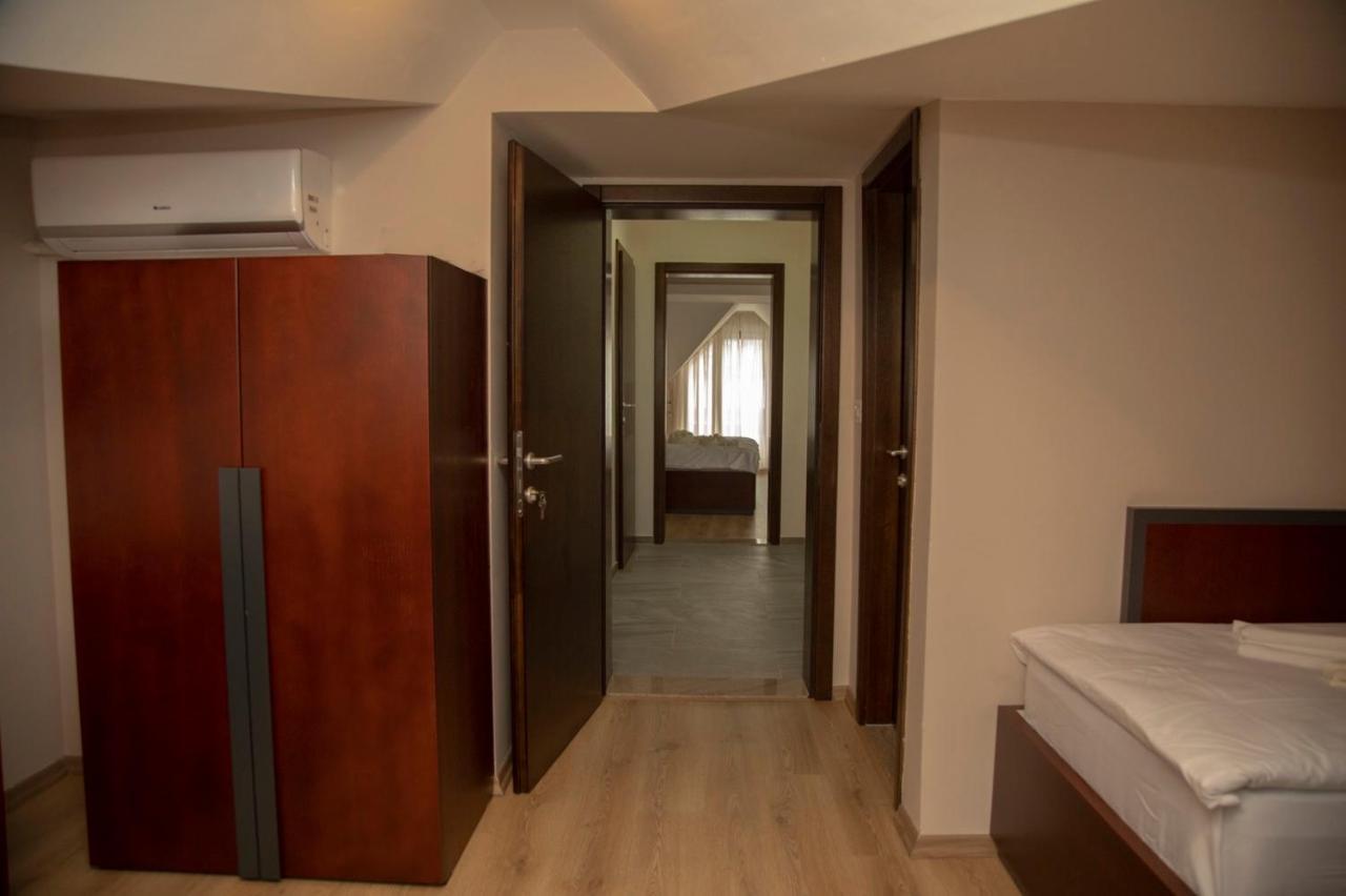 Hotel Oferta 普里兹伦 外观 照片