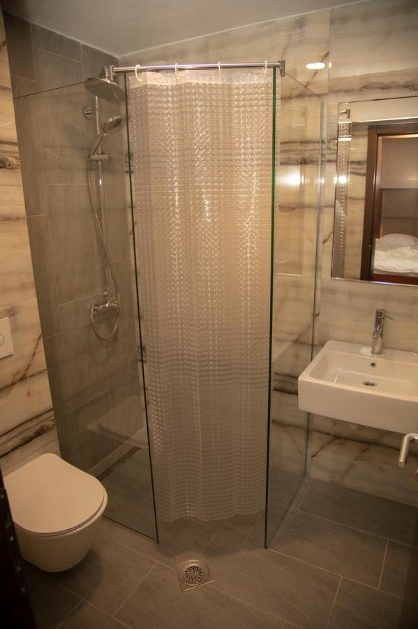 Hotel Oferta 普里兹伦 外观 照片