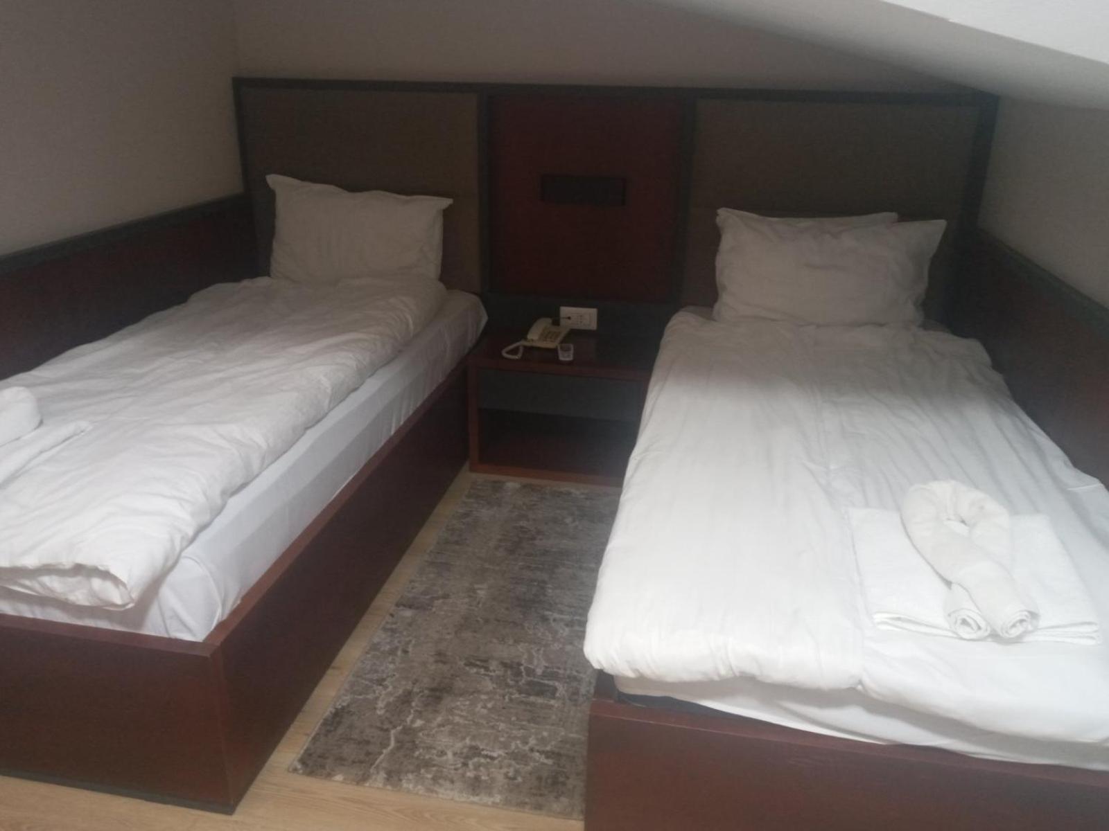 Hotel Oferta 普里兹伦 外观 照片